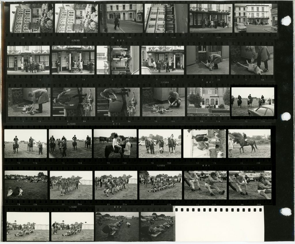 Contact Sheet 18 by James Ravilious