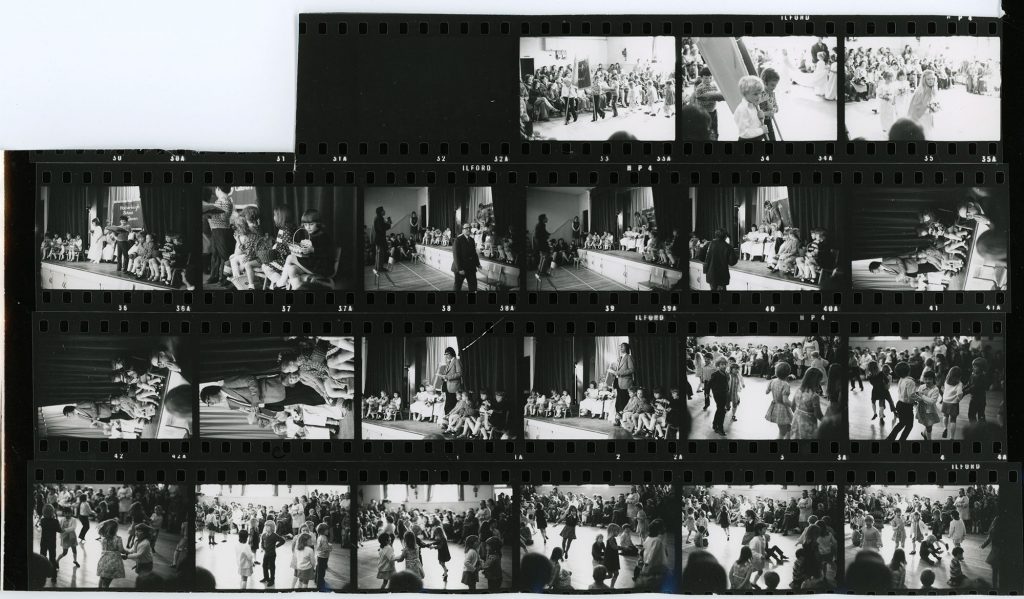 Contact Sheet 225 by James Ravilious