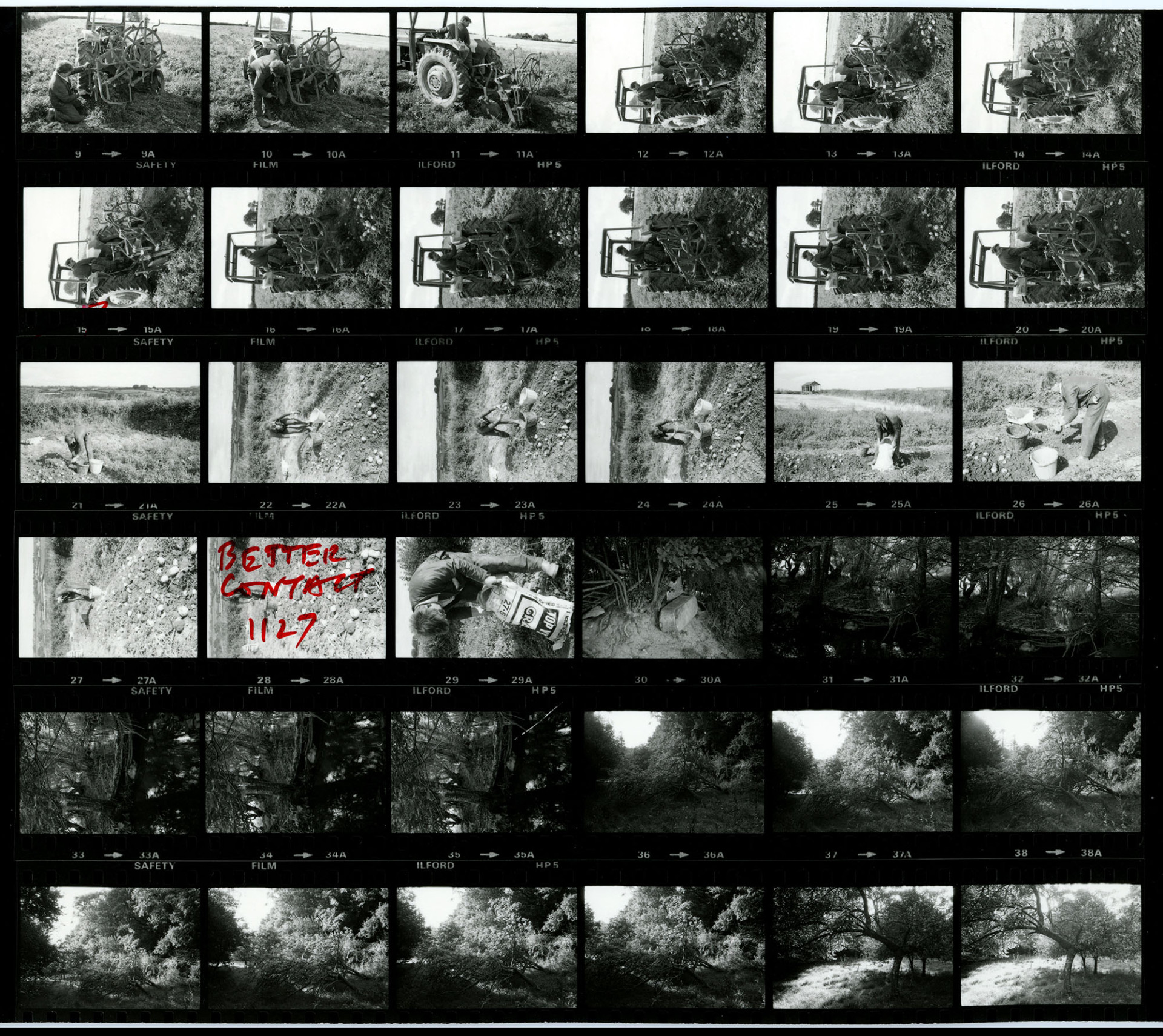 Negative numbers 9A-29A, 30-42 and 0-1A. Frames 15A-26A are duplicated on contact sheet RAV/02/1127.