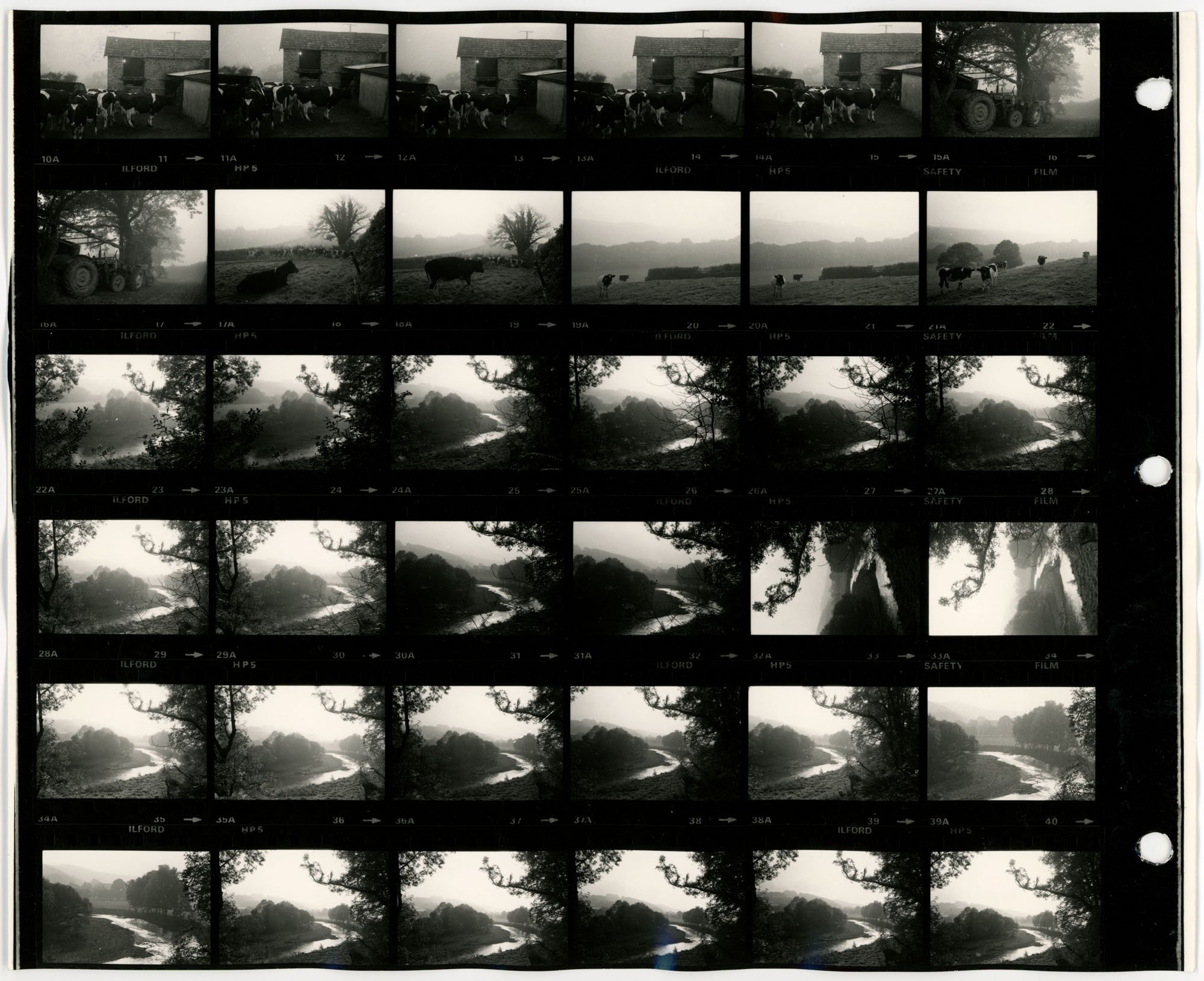 Negative numbers 11-42 and 0-3. These frames are all duplicated on contact sheet RAV/02/1137/2.